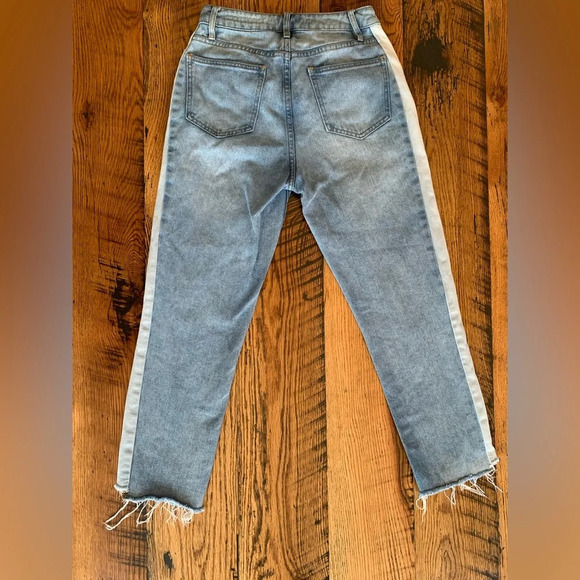 Pacsun mom jean, two tone denim - Picture 5 of 11
